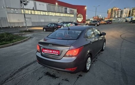 Hyundai Solaris II рестайлинг, 2015 год, 1 150 000 рублей, 2 фотография