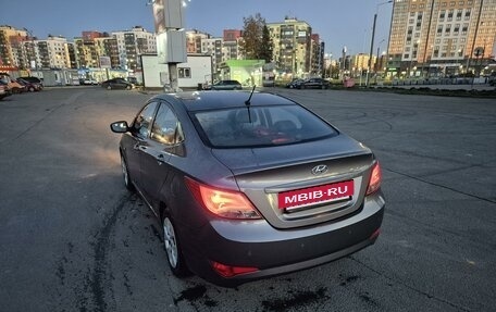 Hyundai Solaris II рестайлинг, 2015 год, 1 150 000 рублей, 3 фотография