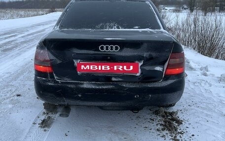 Audi A4, 1999 год, 240 000 рублей, 2 фотография