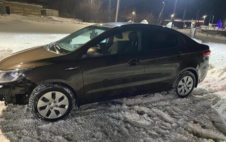 KIA Rio III рестайлинг, 2015 год, 950 000 рублей, 15 фотография