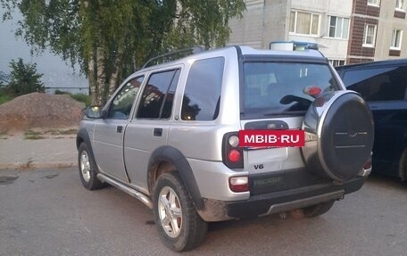 Land Rover Freelander II рестайлинг 2, 2005 год, 670 000 рублей, 5 фотография