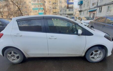 Toyota Vitz, 2014 год, 750 000 рублей, 1 фотография