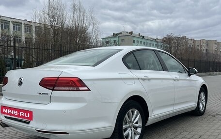 Volkswagen Passat B8 рестайлинг, 2015 год, 1 700 000 рублей, 3 фотография