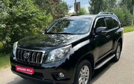 Toyota Land Cruiser Prado 150 рестайлинг 2, 2011 год, 3 100 000 рублей, 2 фотография