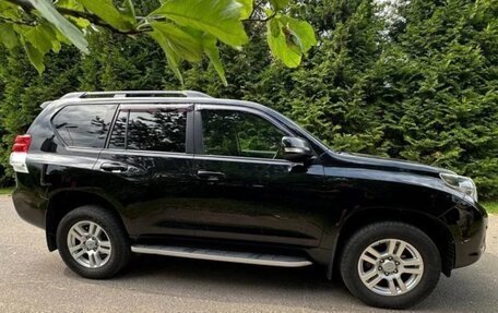 Toyota Land Cruiser Prado 150 рестайлинг 2, 2011 год, 3 100 000 рублей, 8 фотография