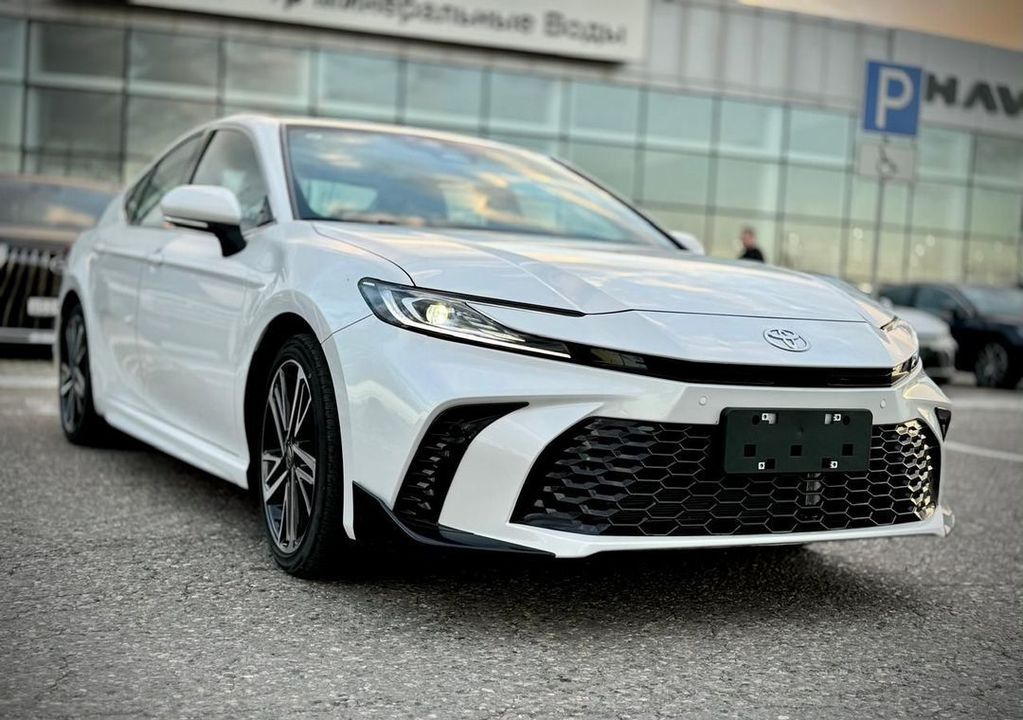 Toyota Camry, 2024 год, 4 950 000 рублей, 2 фотография