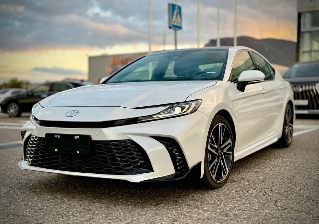 Toyota Camry, 2024 год, 4 950 000 рублей, 4 фотография
