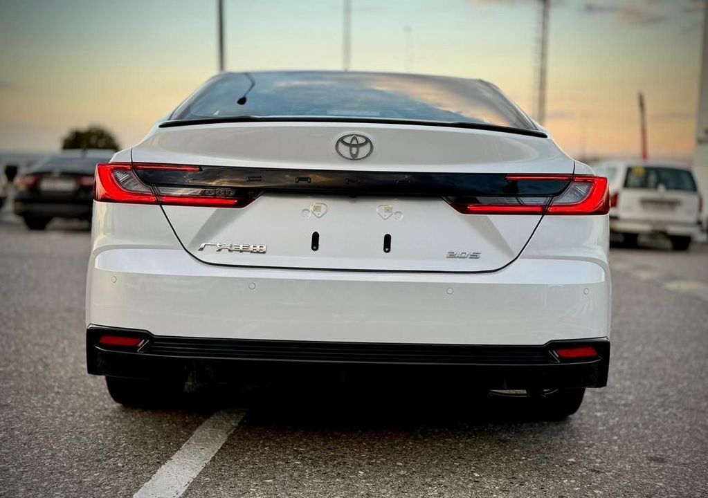 Toyota Camry, 2024 год, 4 950 000 рублей, 7 фотография
