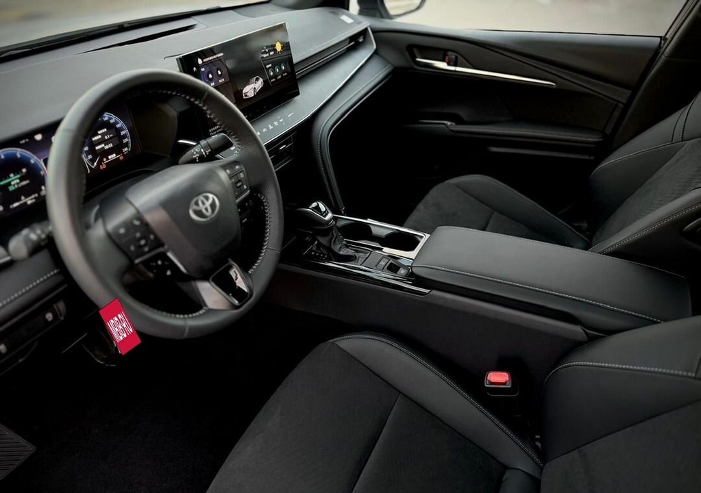 Toyota Camry, 2024 год, 4 950 000 рублей, 12 фотография