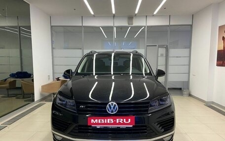 Volkswagen Touareg III, 2017 год, 3 500 000 рублей, 2 фотография