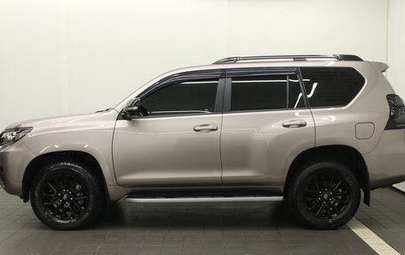 Toyota Land Cruiser Prado 150 рестайлинг 2, 2020 год, 7 950 000 рублей, 13 фотография