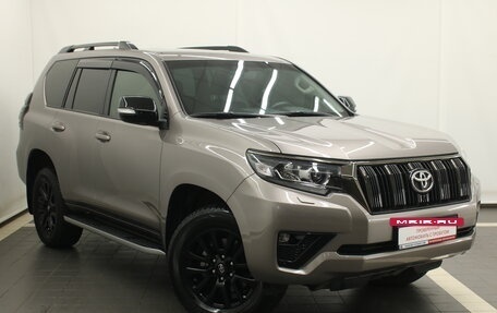 Toyota Land Cruiser Prado 150 рестайлинг 2, 2020 год, 7 950 000 рублей, 9 фотография