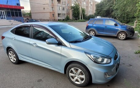 Hyundai Solaris II рестайлинг, 2011 год, 850 000 рублей, 10 фотография