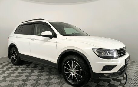 Volkswagen Tiguan II, 2020 год, 2 650 000 рублей, 4 фотография