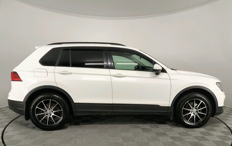 Volkswagen Tiguan II, 2020 год, 2 650 000 рублей, 5 фотография