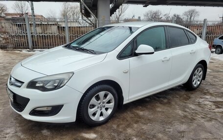 Opel Astra J, 2014 год, 890 000 рублей, 2 фотография