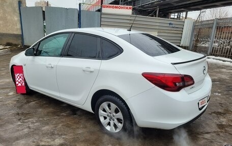 Opel Astra J, 2014 год, 890 000 рублей, 5 фотография