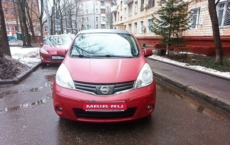 Nissan Note II рестайлинг, 2013 год, 720 000 рублей, 2 фотография