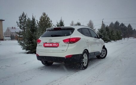 Hyundai ix35 I рестайлинг, 2011 год, 1 500 000 рублей, 12 фотография