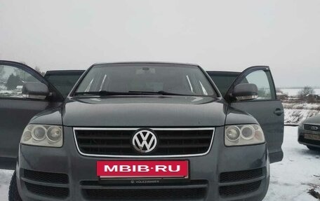 Volkswagen Touareg III, 2004 год, 850 000 рублей, 5 фотография