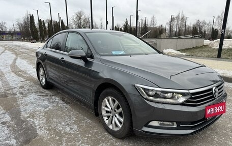 Volkswagen Passat B8 рестайлинг, 2016 год, 1 750 000 рублей, 4 фотография