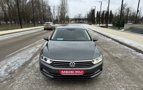 Volkswagen Passat B8 рестайлинг, 2016 год, 1 750 000 рублей, 9 фотография