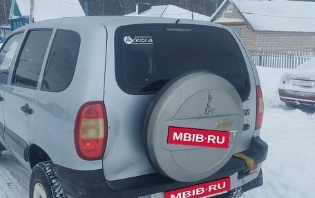 Chevrolet Niva I рестайлинг, 2003 год, 290 000 рублей, 2 фотография