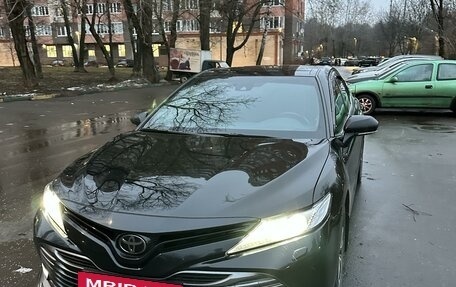 Toyota Camry, 2019 год, 3 200 000 рублей, 14 фотография