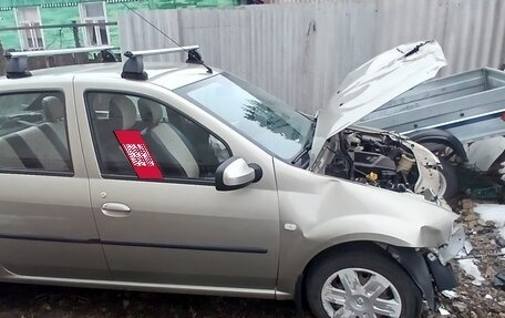 Renault Logan I, 2014 год, 400 000 рублей, 2 фотография