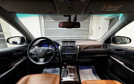 Toyota Camry, 2017 год, 2 600 000 рублей, 8 фотография