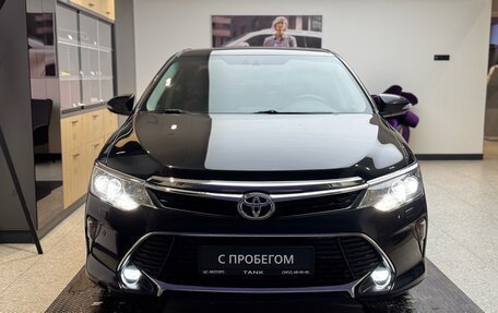 Toyota Camry, 2017 год, 2 600 000 рублей, 2 фотография