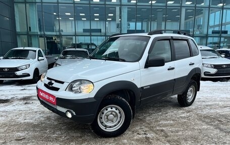 Chevrolet Niva I рестайлинг, 2018 год, 820 000 рублей, 1 фотография