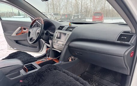 Toyota Camry, 2010 год, 1 400 000 рублей, 7 фотография