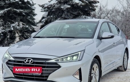 Hyundai Elantra VI рестайлинг, 2019 год, 1 920 000 рублей, 3 фотография