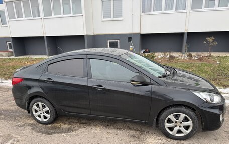 Hyundai Solaris II рестайлинг, 2011 год, 465 000 рублей, 3 фотография