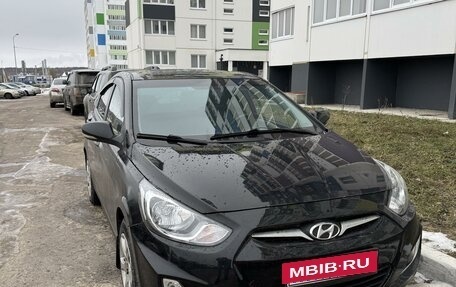 Hyundai Solaris II рестайлинг, 2011 год, 465 000 рублей, 2 фотография