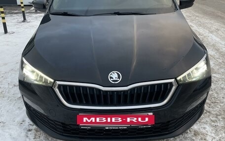 Skoda Rapid II, 2021 год, 1 750 000 рублей, 2 фотография