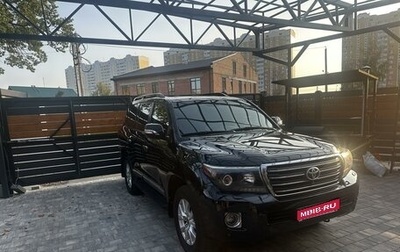 Toyota Land Cruiser 200, 2014 год, 3 550 000 рублей, 1 фотография