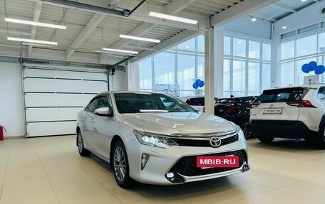 Toyota Camry, 2018 год, 2 799 000 рублей, 8 фотография