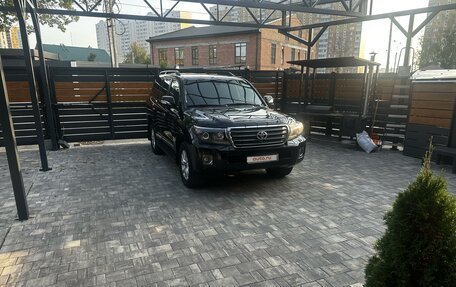 Toyota Land Cruiser 200, 2014 год, 3 550 000 рублей, 6 фотография