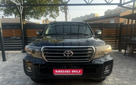 Toyota Land Cruiser 200, 2014 год, 3 550 000 рублей, 2 фотография