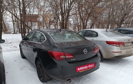 Opel Astra J, 2014 год, 1 350 000 рублей, 2 фотография