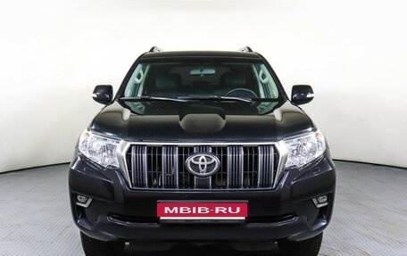 Toyota Land Cruiser Prado 150 рестайлинг 2, 2018 год, 3 785 000 рублей, 2 фотография