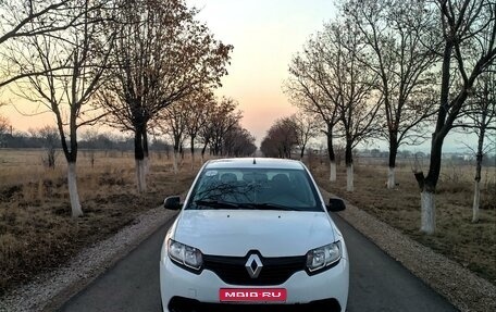 Renault Logan II, 2017 год, 670 000 рублей, 1 фотография