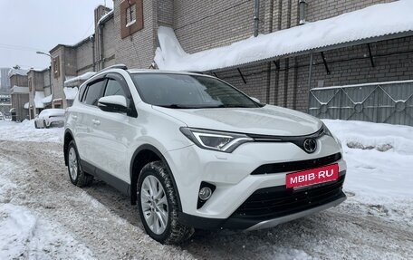 Toyota RAV4, 2017 год, 2 790 000 рублей, 5 фотография