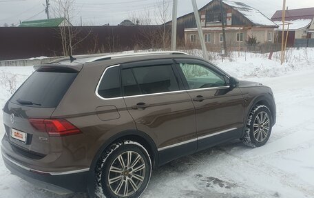 Volkswagen Tiguan II, 2018 год, 2 950 000 рублей, 4 фотография