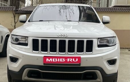 Jeep Grand Cherokee, 2014 год, 2 500 000 рублей, 22 фотография