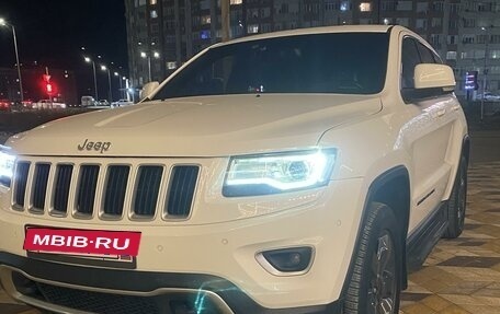 Jeep Grand Cherokee, 2014 год, 2 500 000 рублей, 29 фотография