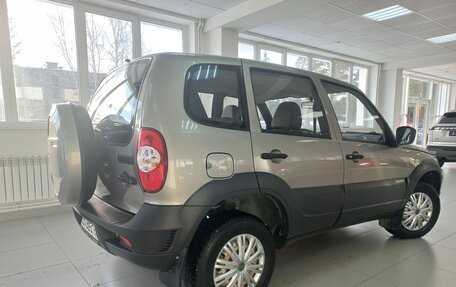 Chevrolet Niva I рестайлинг, 2013 год, 670 000 рублей, 3 фотография