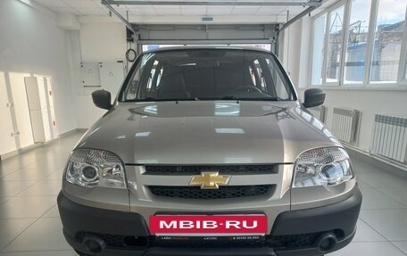 Chevrolet Niva I рестайлинг, 2013 год, 670 000 рублей, 2 фотография